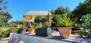 Maisons de vacances Le Clos d'O Maison de charme La Salamandre avec sa piscine chauffee proche de Sarlat : photos des chambres