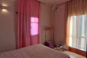 Spacious Sunny house in Chania