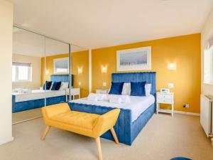3 Bed in Brixham BX004
