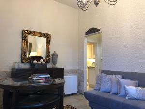 Porfyra Deluxe Guesthouse