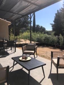 Maisons de vacances Le jardin de reine : Maison 3 Chambres