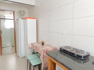 A1-CantoForte - 400 metrosPraia - ARCond - Wifi - Ideal para Família até 6 pessoa, sem roupa cama-banho