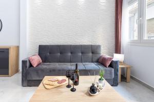 New Glamorous Apartment in Downtown