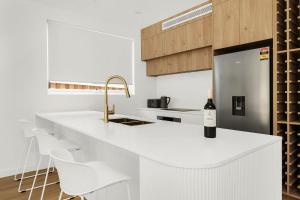 Vinny Beach House 1 Vincentia