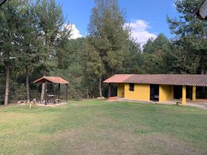 CASA CAMPESTRE VILLA SANTANA