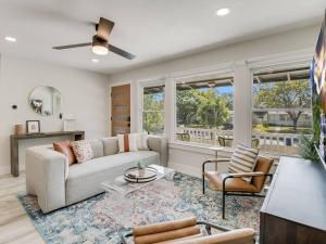 Modern Cottage+8 Guests+Covered Patio+Weber Grill