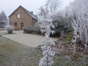 Maisons de vacances Gite La Pellerine, 4 pieces, 6 personnes - FR-1-600-69 : photos des chambres