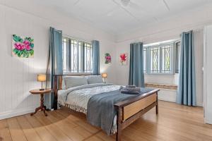 Nan’s House! 2Bed, 1Bath, 1Car ~ East Brisbane
