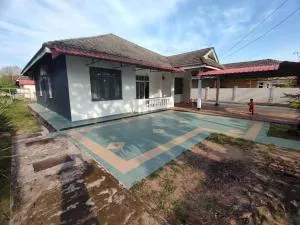 Dzul's Villa Musleem Preferred - Kampong Kelat Rendang