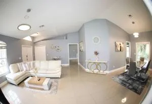 Holiday Home in Naples. Long term welcome - Golden Gate