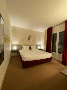 Hotels Logis Hotel Medieval, Montelimar Nord : photos des chambres