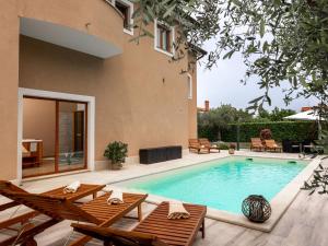 Splendid Villa in Vi inada with sauna