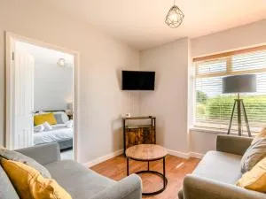 2 Bed in Mundesley KT100 - Knapton