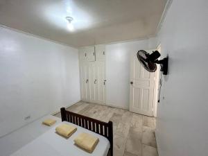 Bobbys Villa Beachfront, Bauang