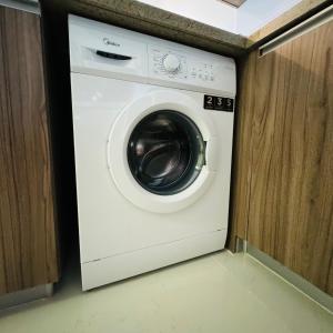 Ataraxia 2B1R 4pax Condo Forest City 3A-3202