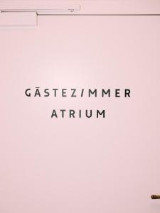 GUESTHOUSE RIEGERSBURG - Das Haus der guten Geister