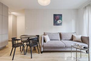 Diasfera Prestige II by LookAp