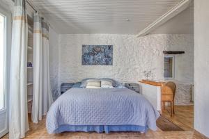 Maisons de vacances Country Escape in Rauzan Relaxation and Comfort in a Country House : photos des chambres