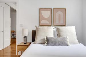 UWS 1BR w Pool Doorman Pool nr Central Park NYC-649