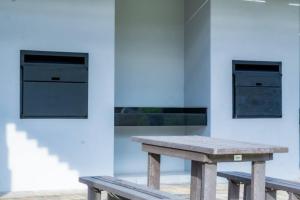 Outstanding 2BR Sandton with a View