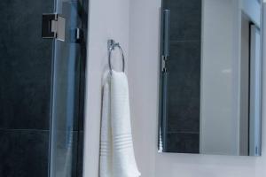 Outstanding 2BR Sandton with a View