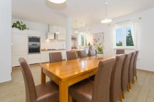 Villa Aurora by Istrialux