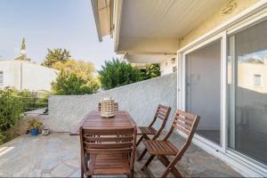 Traditional Seaview Maisonette