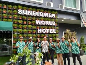 Sunflower World Hotel - 适耕庄