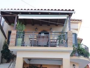 Dionysias House With A Sea View Veranda