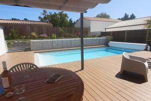 Villas Elegante maison avec piscine : photos des chambres