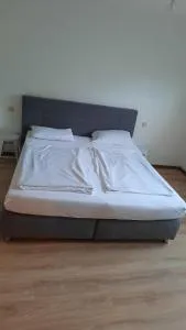 Ganz simpel zum übernachten - Ayl