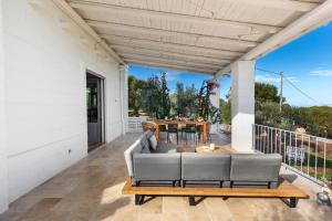 Villa de Bellis by BarbarHouse