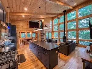 StoneWater, Brand New, Private Lakefront plus Fire - Денмарк