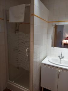 Hotels Hotel de la Halle : photos des chambres