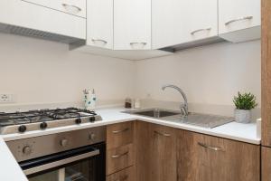 Villa Incanto con terrazza e piscina by Wonderful Italy