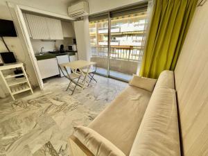 Branly 3, by Welcome to Cannes