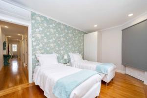 Casinha dos Avós by LovelyStay