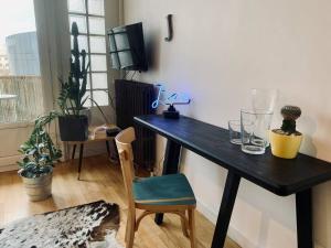 Le Saint HeL, Magnifique T2 en face du TNB