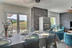 Maisons de vacances Gite Les Libellules - 12 personnes - 4 etoiles - Spa : photos des chambres