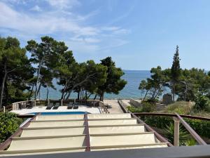 Vila Vera Seafront Apartments