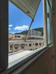 Apê na Rua das Palmeiras Imperiais - Laranjeiras