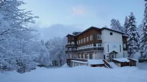 Auberge de Jeunesse HI Chamrousse - سان فاليه