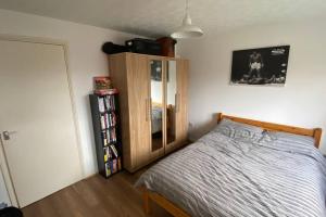 MODERN 1 Bedroom Ground Floor Flat
