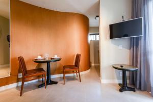 Wall Street Apartments by BnbHost