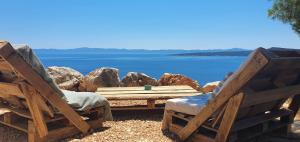 Sea view Eco house with pool, 250m to beach - Falcon View Hvar