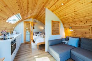 The Stag Pod Farm Stay with Hot Tub Sleeps 2