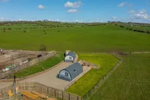 The Stag Pod Farm Stay with Hot Tub Sleeps 2 - Fenwick