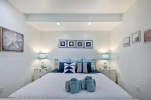 La Costa Escape - Pool, BBQ, Gated Parking - La Costa