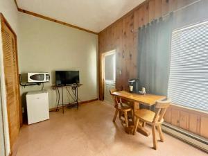 Cedar Village & Marina