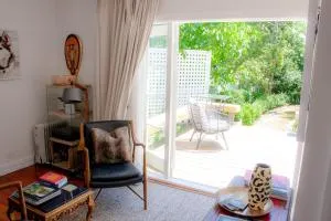 The Alchemist Retreat, Private Studio in Carterton - Clareville